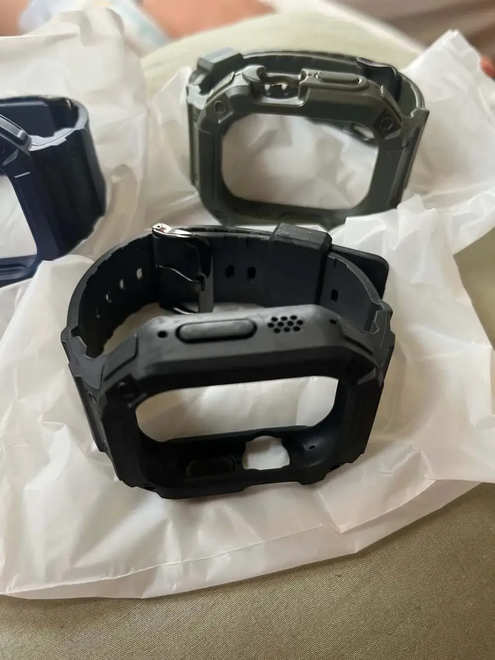 SVISVIPA 3-Pack Replacement Silicone Watch Bands and Rugged Protective Case Cove